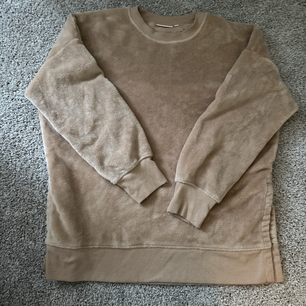 Tan sweatshirt